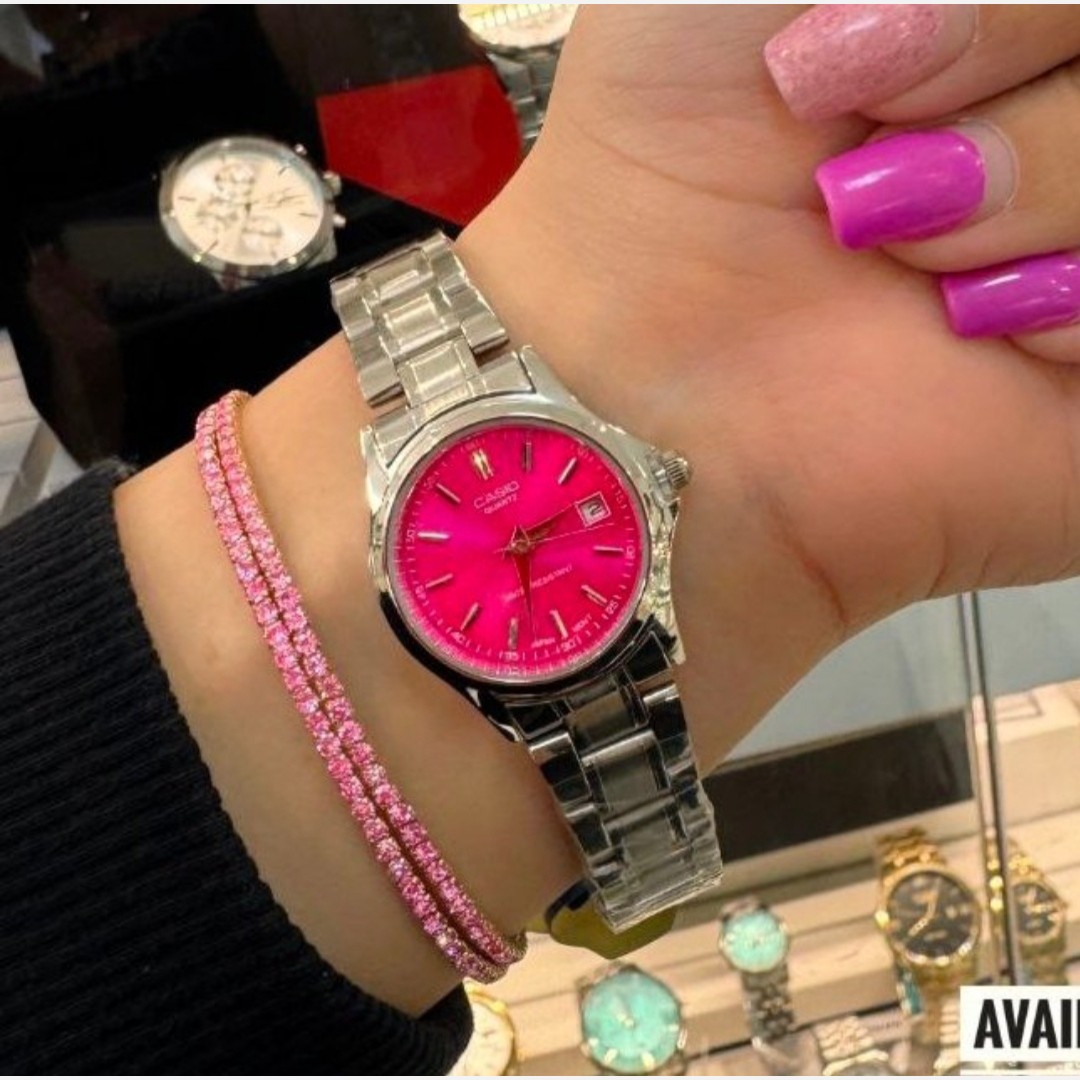 ساعت مچی زنانه کاسیو casio اصل بنداستیل نقره ای صفحه نمایش گرد آبی خاص وجذاب