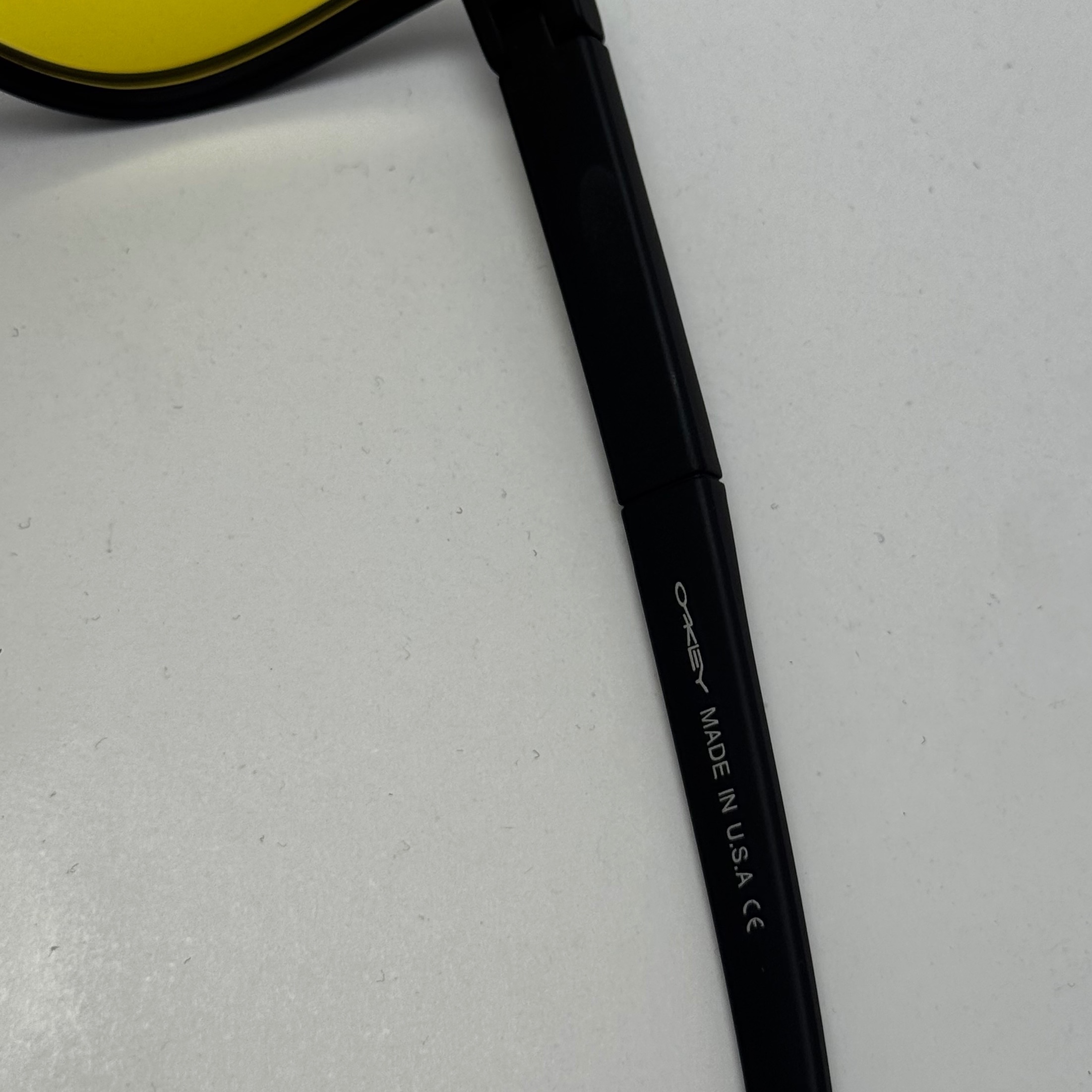 عینک آفتابی و شب اوکلی سبک OAKLEY زرد کد 2435