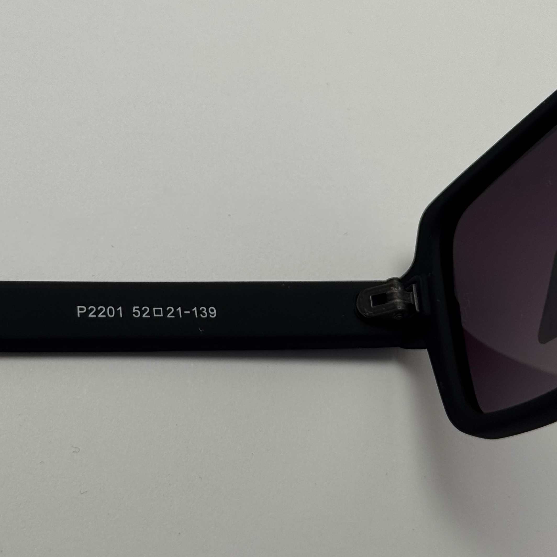 عینک آفتابی پلاریزه ریبن مستطیلی تمام مشکی کد rayban RB 2201
