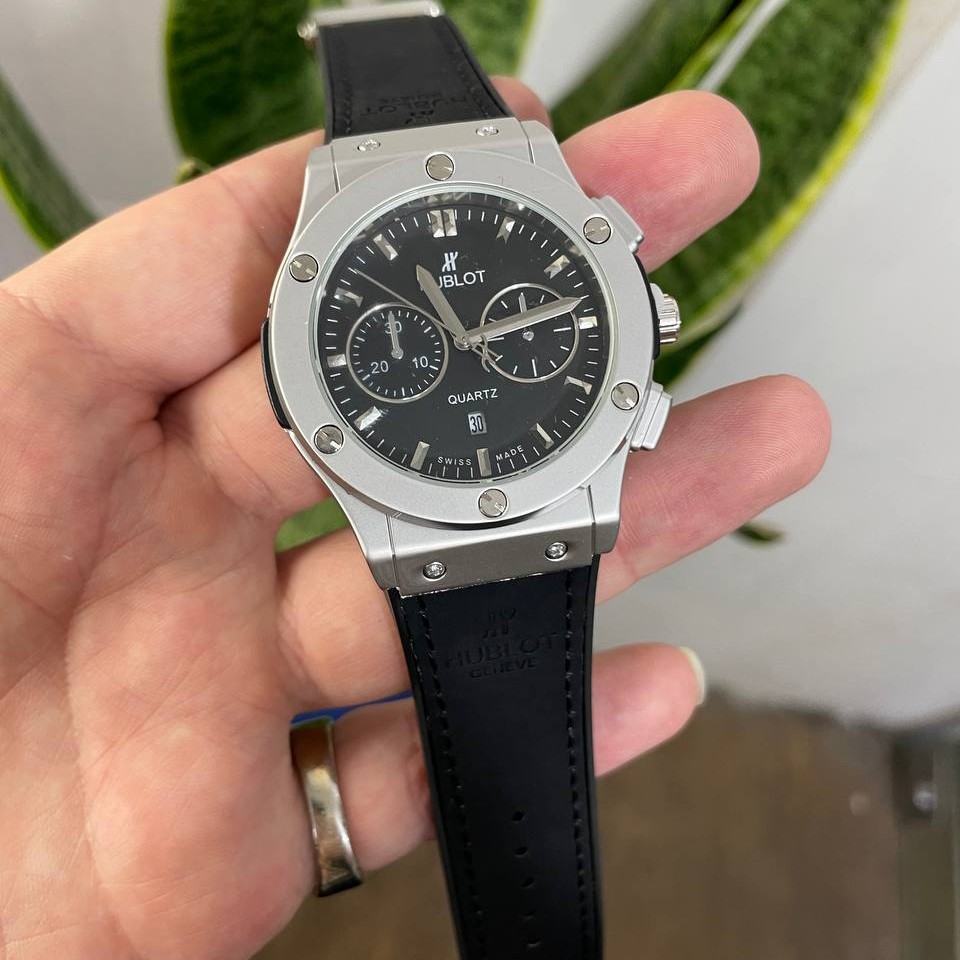 ساعت مچی مردانه هابلوت Hublot به قیمت پخش با جعبه و ارسال رایگان