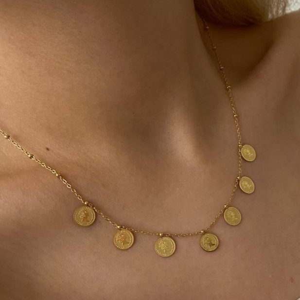 نیم ست گردنبند و گوشواره و پابند استیل زنانه طرح سکه الیزابت طلایی و نقره ای رنگ ثابت کد tj (پس کرایه)