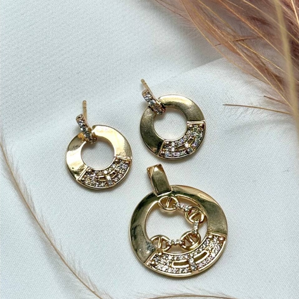 نیم ست گردنبند و گوشواره ژوپینگ زنانه طرح برگ نگین تنوع طرح ثابت کد sm (پس کرایه)
