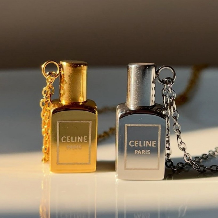 گردنبند و آویز پلاک استیل زنانه طرح عطر یار رنگ ثابت کد sf