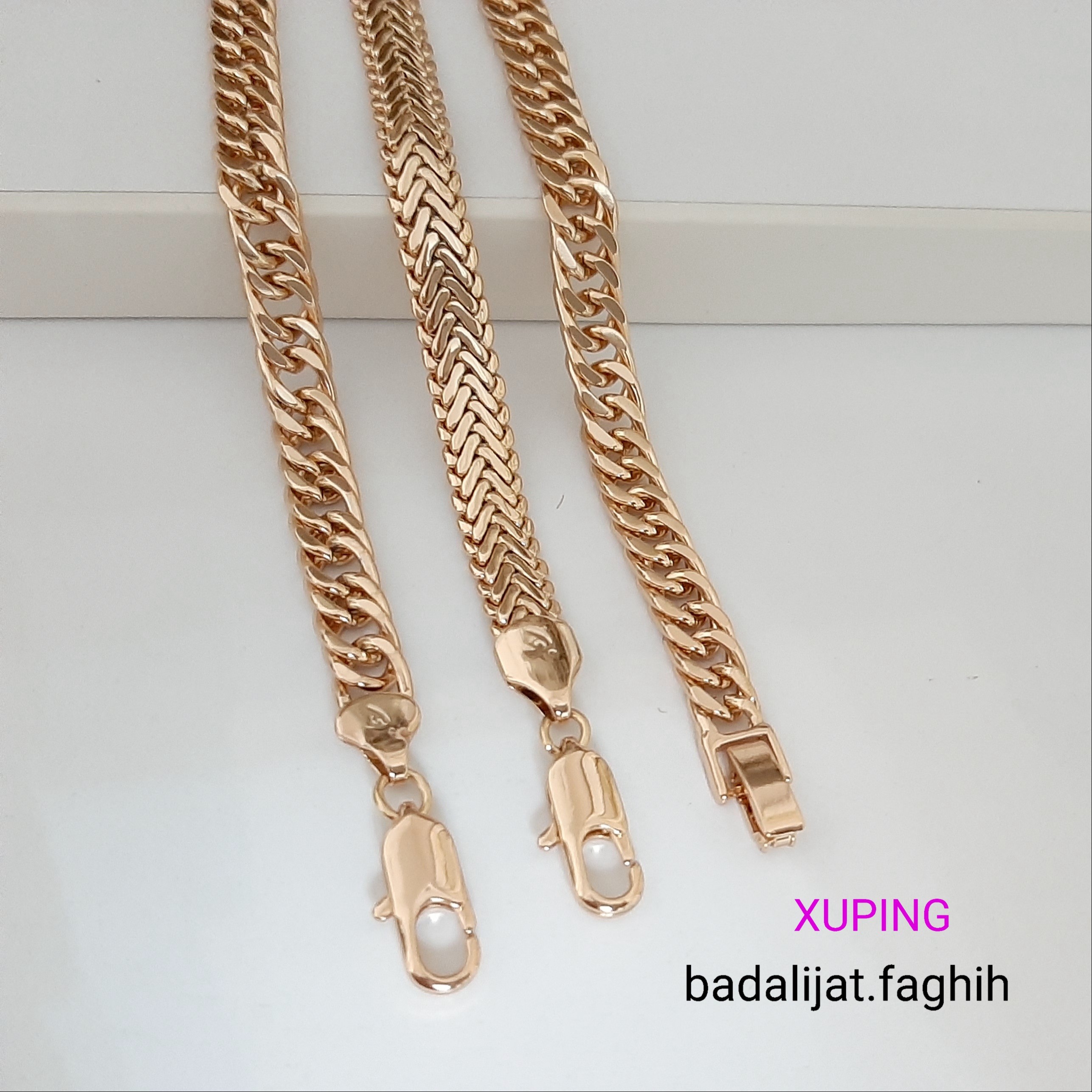 دستبند ژوپینگ رنگ ثابت کارتیر در 3 مدل حک خورده با آبکاری طلا ورق بزنید لطفا