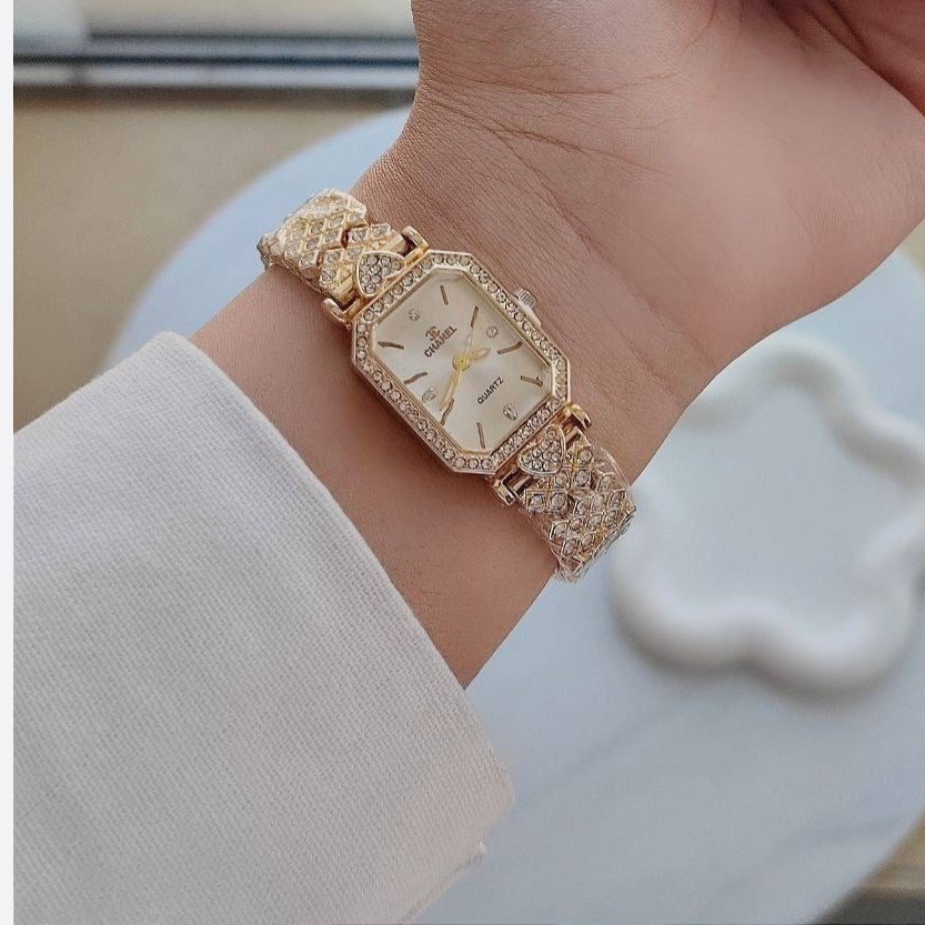 ساعت مچی زنانه و دخترانه فول نگین مارک چنل Chanel طلایی و نقره ای ارسال رایگان