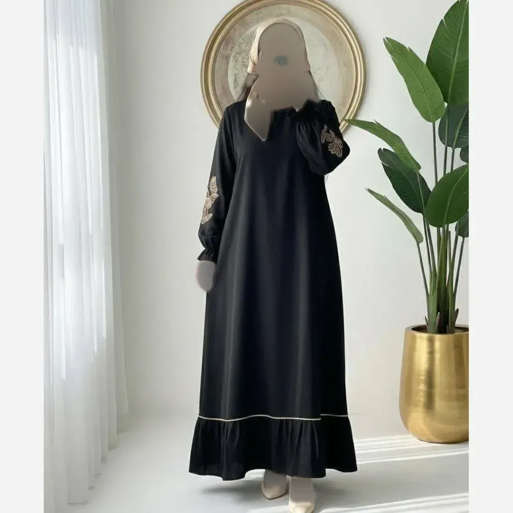 عبا زنانه مدل رند چیندار پارچه الیزه مشکی گلدوزی شده