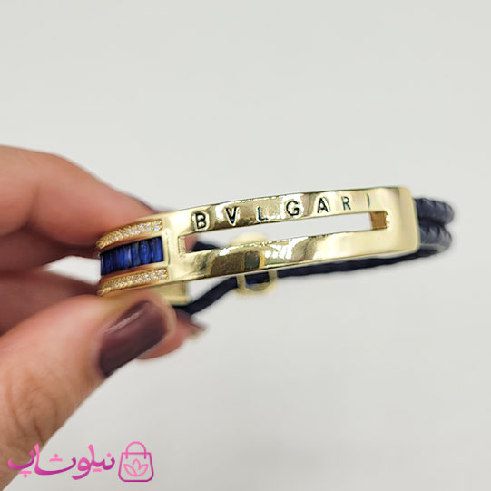 دستبند مردانه برند بولگاری مدل چرم طبیعی سرمه ای و استیل با نگینهای سرمه ای کیفیت مستر کد 1600