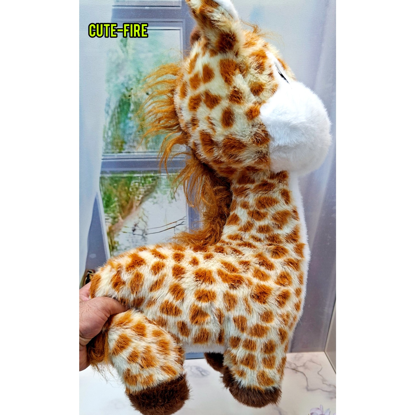 عروسک وارداتی زرافه کیوت و بامزه در 3 سایز با کیفیت