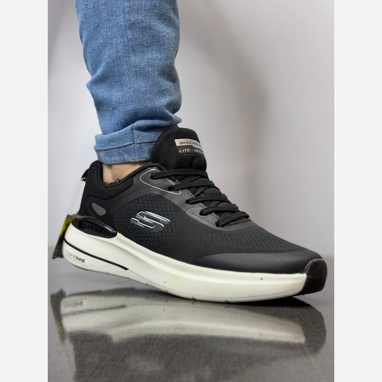کتونی مردانه اسکیچرز مدل Skeshers Max Cushion
