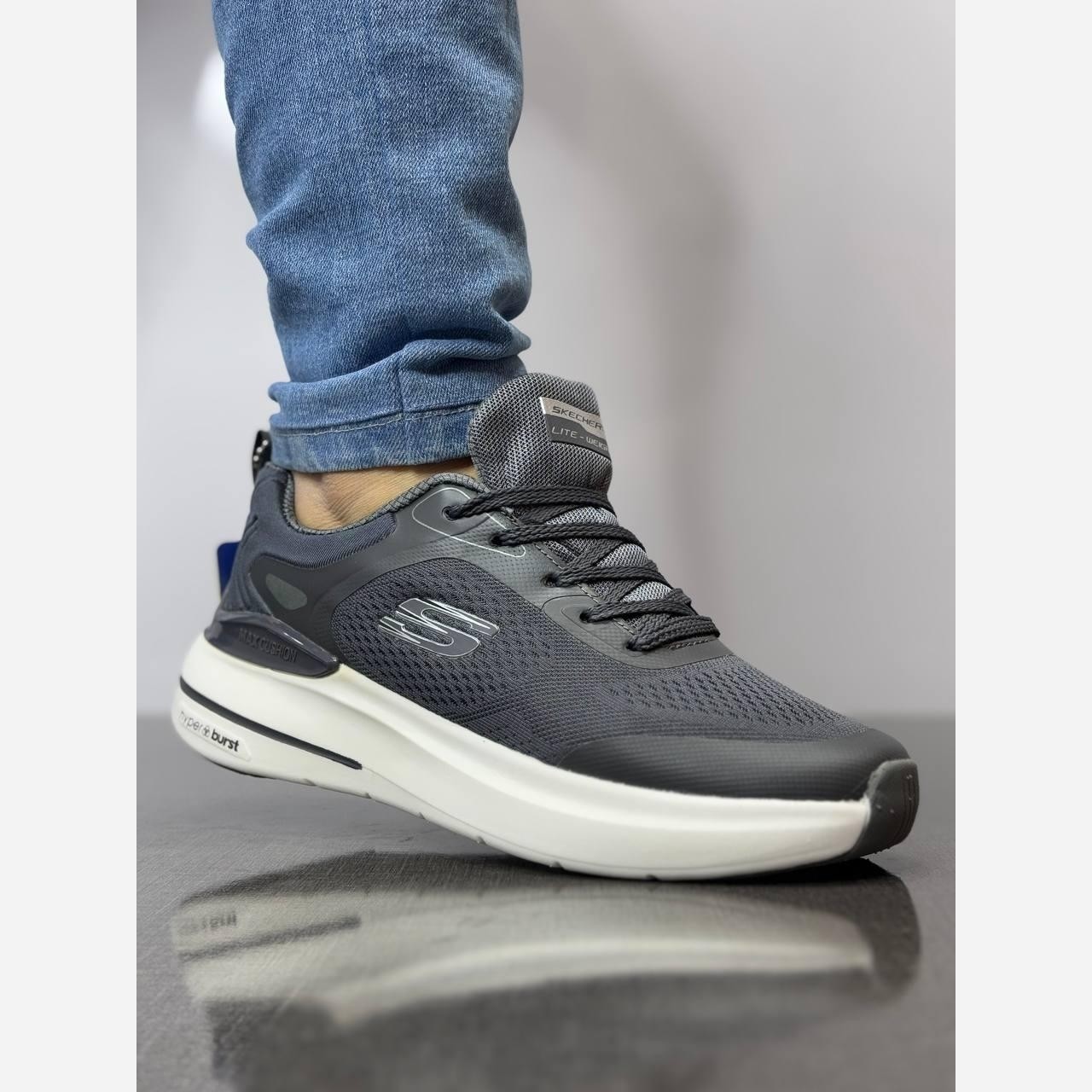 کتونی رانینگ اسکیچرز مردانه مدل Skeshers Max Cushion