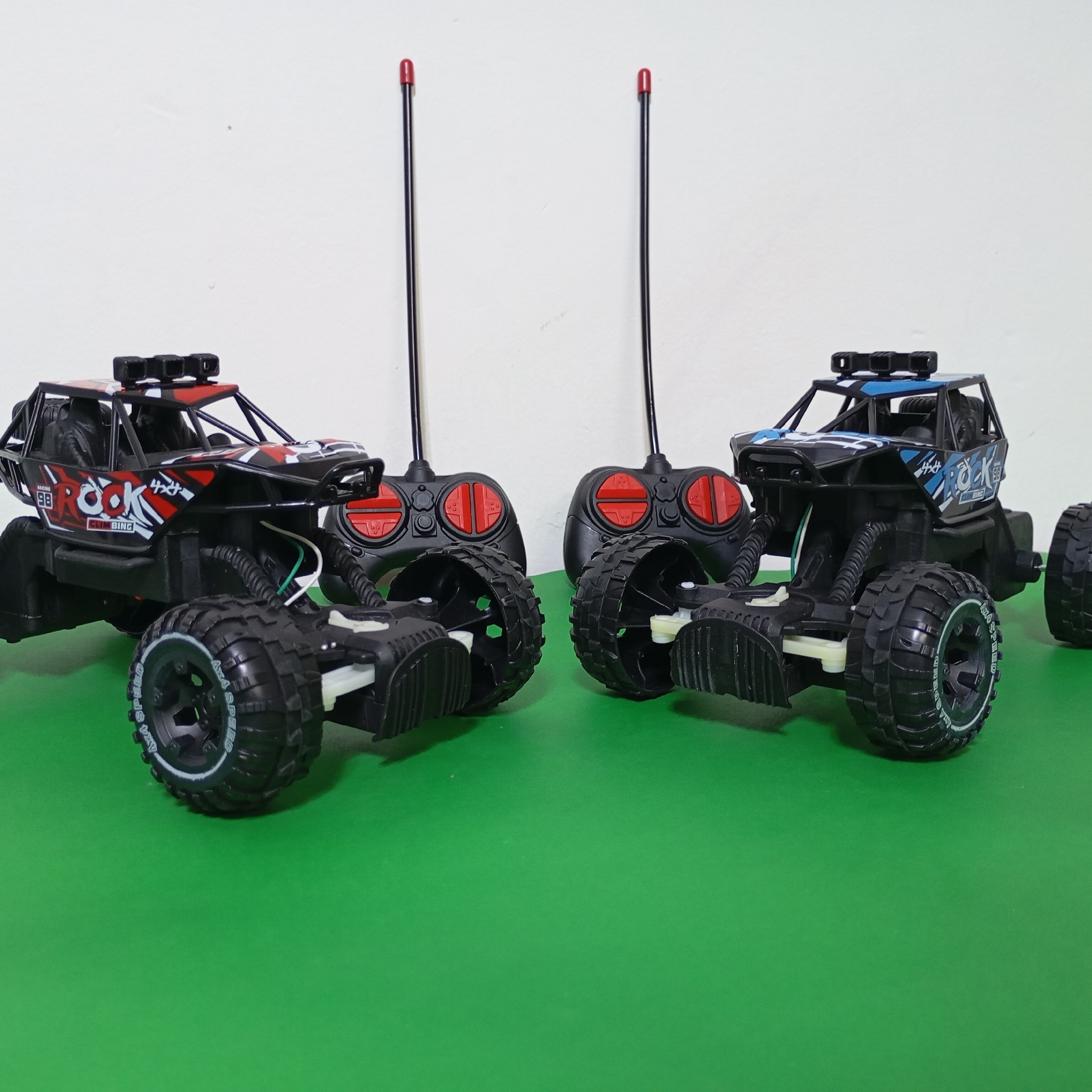 آفرود کنترلی چهار کانال ماشین کنترلی رنگ قرمز و آبی سرعتی کادویی و سیسمونی پسرانه مشهد