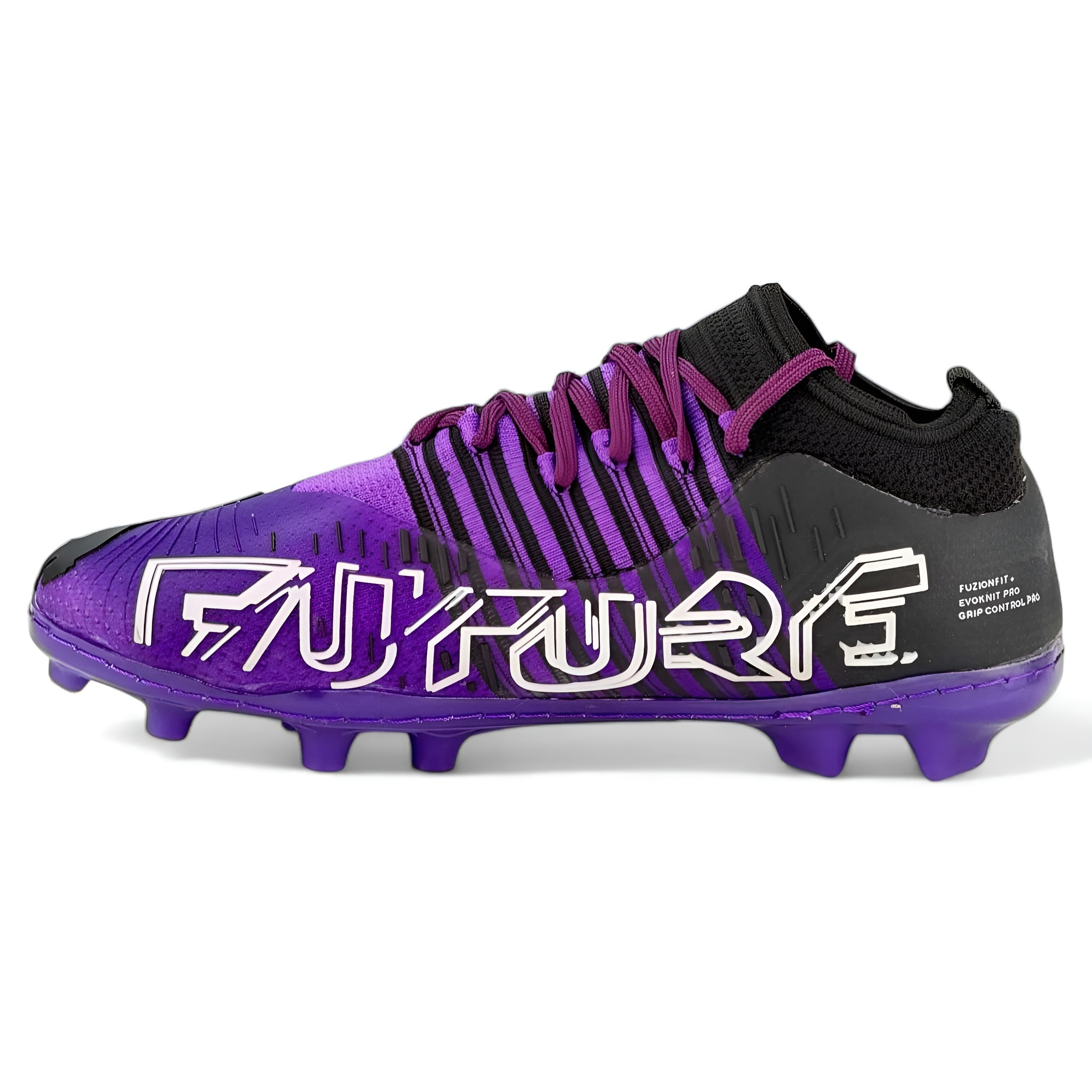 کفش استوک فوتبال اعلا مارک پوما سایز 35 تا 45 (ارسال رایگان و خرید قسطی)