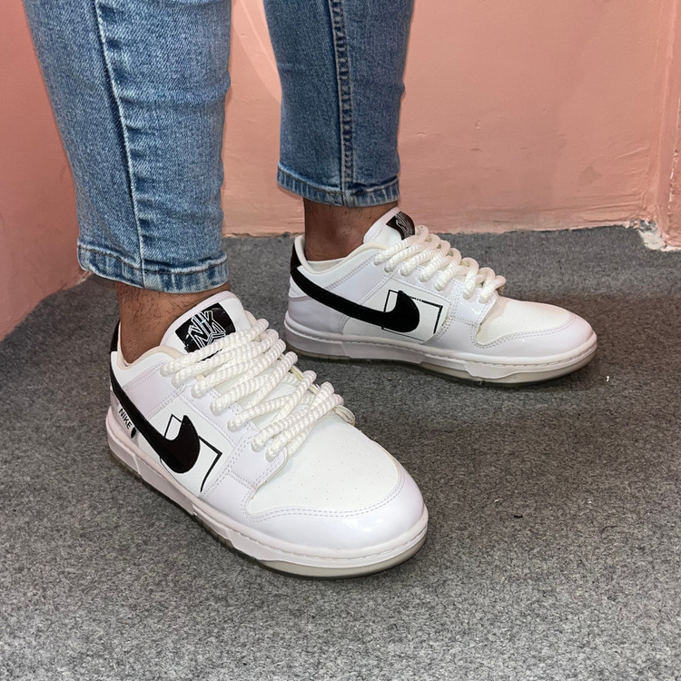 کتونی نایک اس بی سفید نایک مشکی براق (Nike Sb)