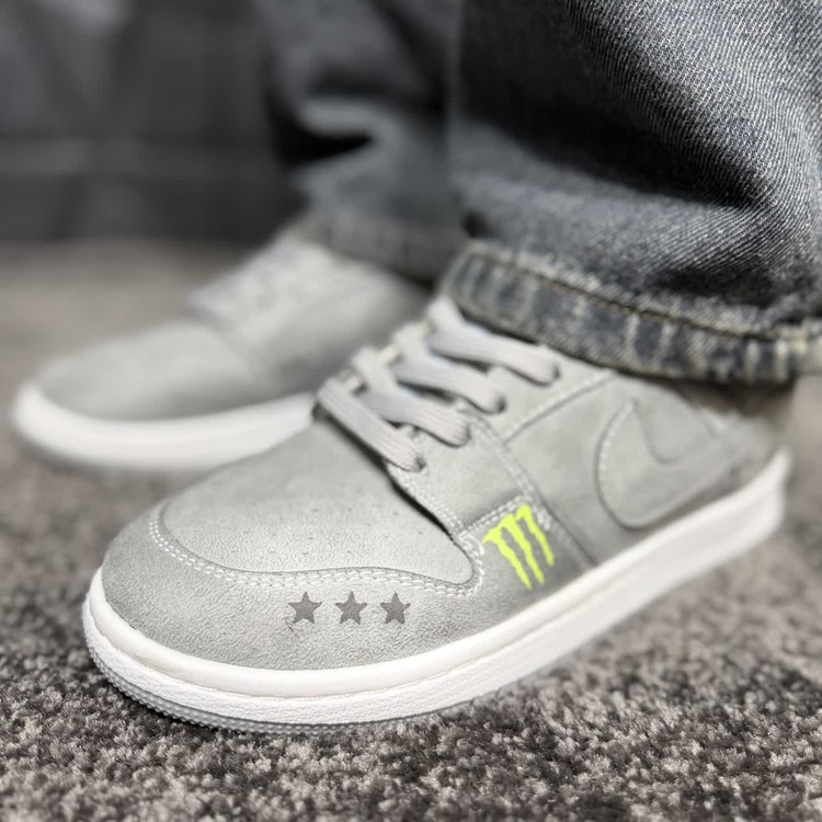 کتونی نایک اس بی مانستر طوسی روشن (Nike Sb) monster