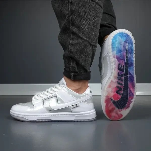 کفش کتونی نایک اس بی سفید براق(Nike Sb)