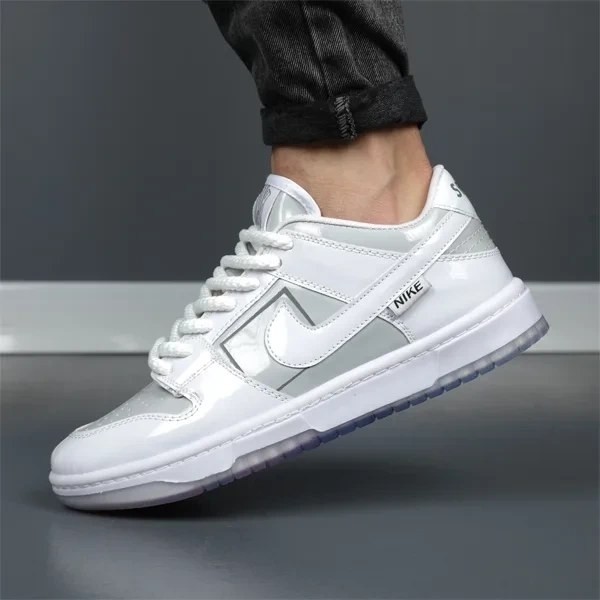 کفش کتونی نایک اس بی سفید براق(Nike Sb)