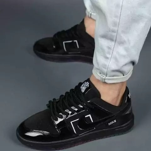 کفش کتونی نایک اس بی مشکی براق(Nike Sb)