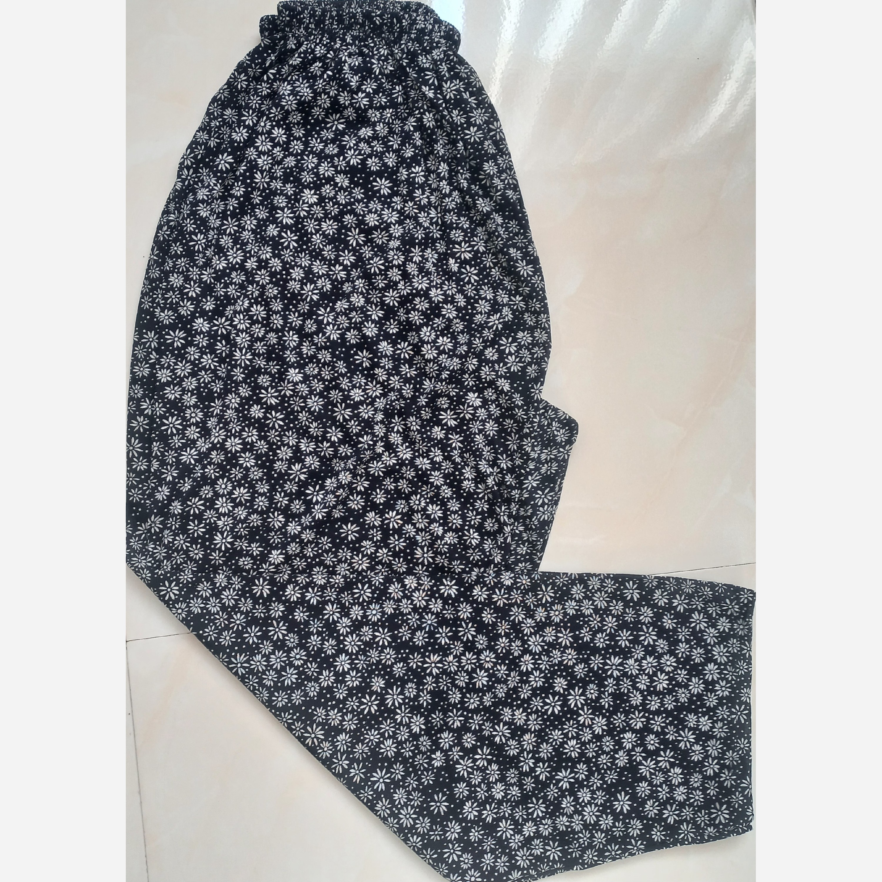 شلوار راحتی زنانه قواره ( سایز بزرگ) طرح دارمناسب سایز 50تا 70 فری سایز