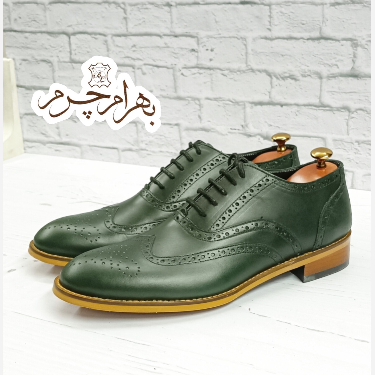 کفش مردانه مجلسی چرم طبیعی مدل نیلسون یشمی