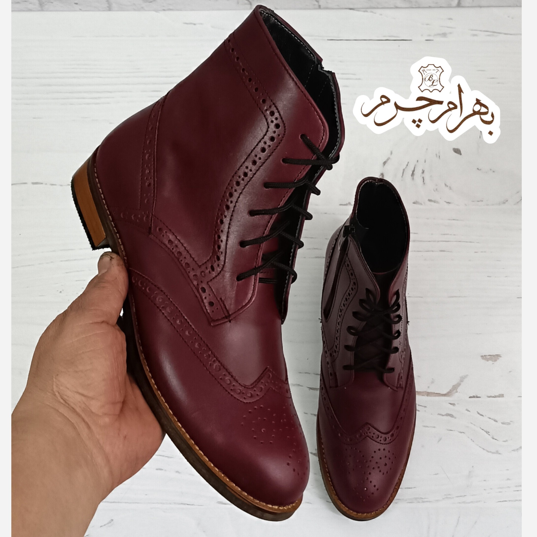 نیم بوت زنانه چرم طبیعی مدل پارامیس کلاسیک زرشکی