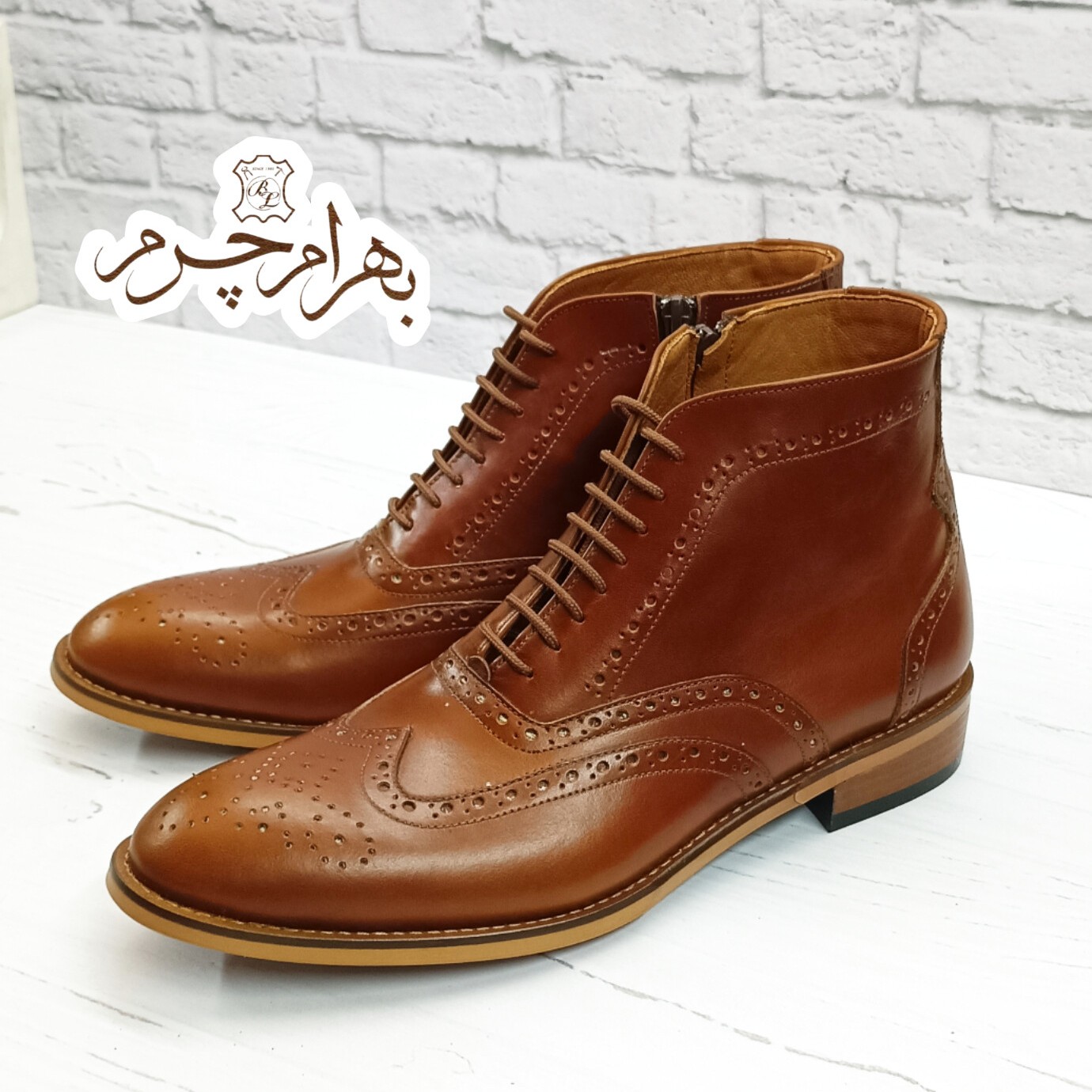 نیم بوت مردانه چرم طبیعی دستدوز مدل ریچموند عسلی