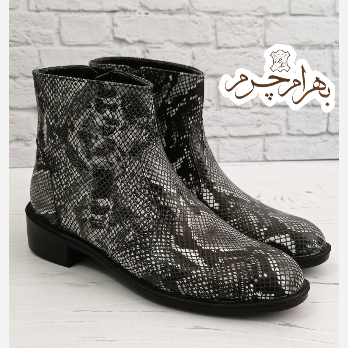 نیم بوت رسمی چرم طبیعی پوست ماری پک 2جفتی زنانه مردانه عمده