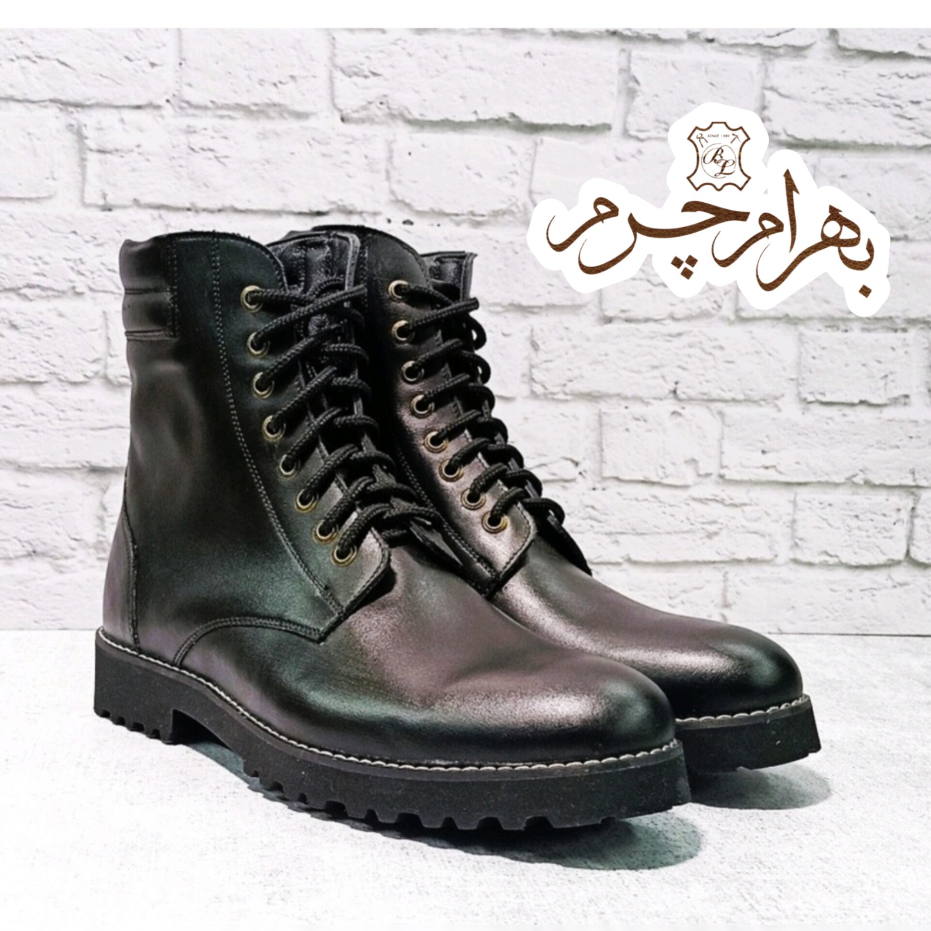 بوت مردانه اسپرت چرم طبیعی دست دوز مدل دماوند مشکی
