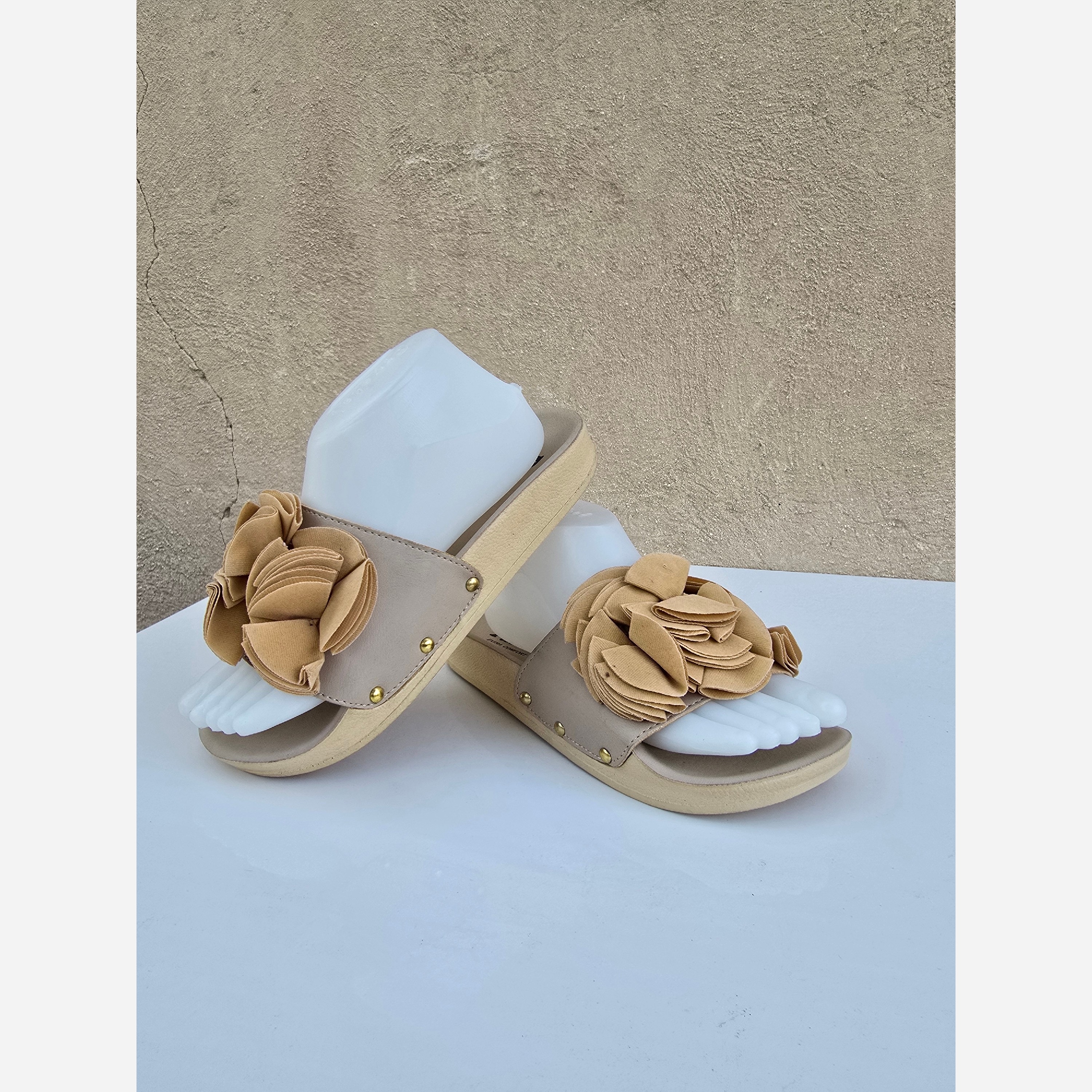 دمپایی روفرش و خانگی حمام