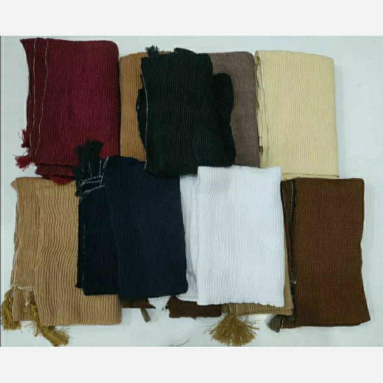 شال برشکا ساده نخی رنگبندی 12 رنگ شال رنگی