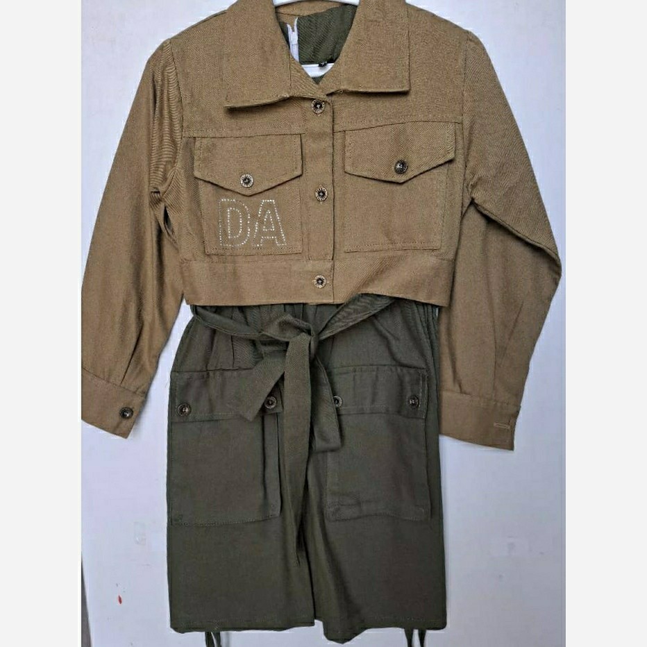 کت و سارافون کتان دخترانه سایز 1 تا4 رنگبندی کرم تیره و سبز یشمی و نگین کاری شده کت و سارافون نگین کاری شده ست مجلسی دخت