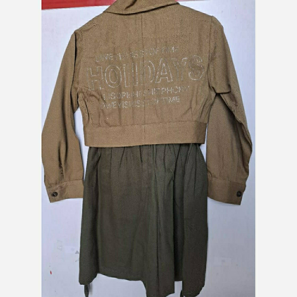 کت و سارافون کتان دخترانه سایز 1 تا4 رنگبندی کرم تیره و سبز یشمی و نگین کاری شده کت و سارافون نگین کاری شده ست مجلسی دخت
