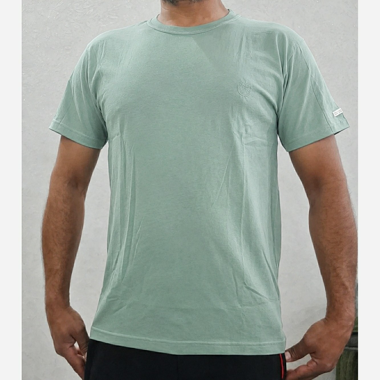 تیشرت نخی هندوانه یقه گردسایز بندی از M تا 5XL رنگبندی بیشتر از 12رنگ مختلف تیشرت نخی مارک هندوانه تولید ایران