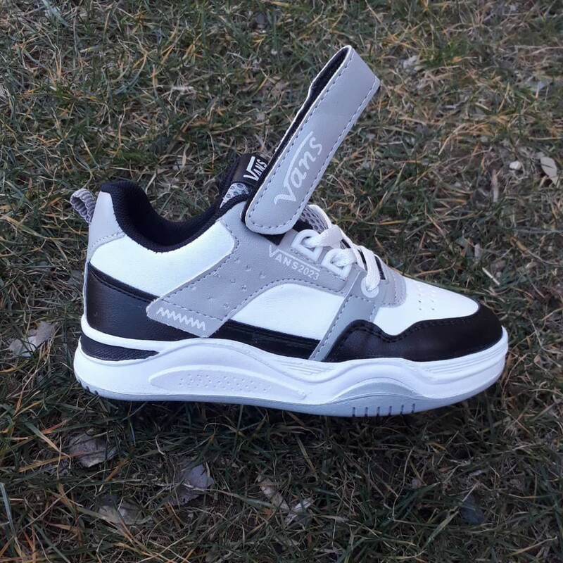 کتونی اسپرت چسبی Vans توسی عسلی و توسی مشکی سایز 27 تا 30 کفش اسپرت پسرانه و دخترانه