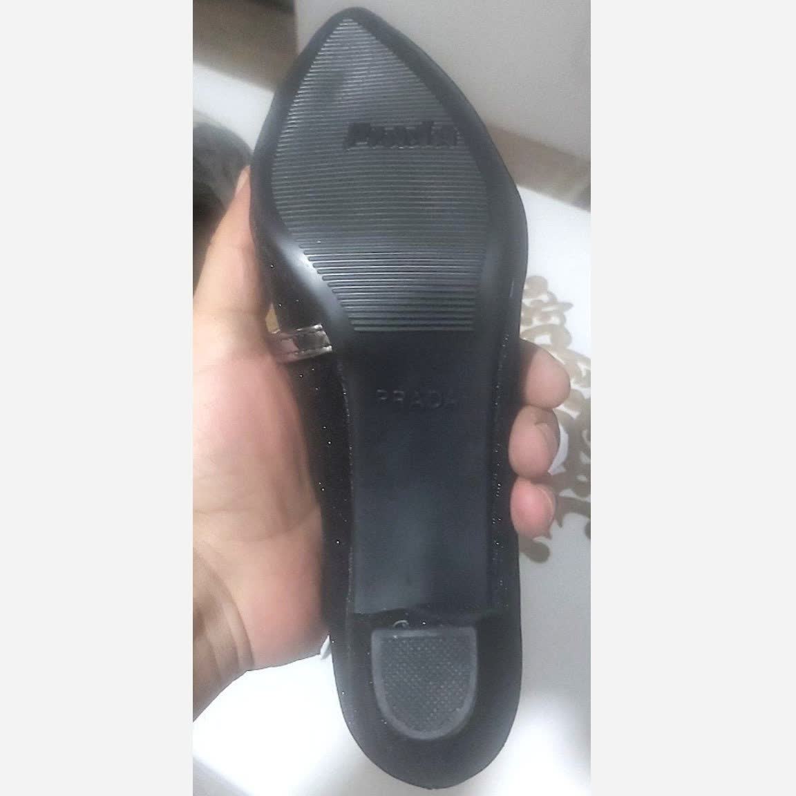 کفش مجلسی زنانه لمه زردار PRADA مشکی