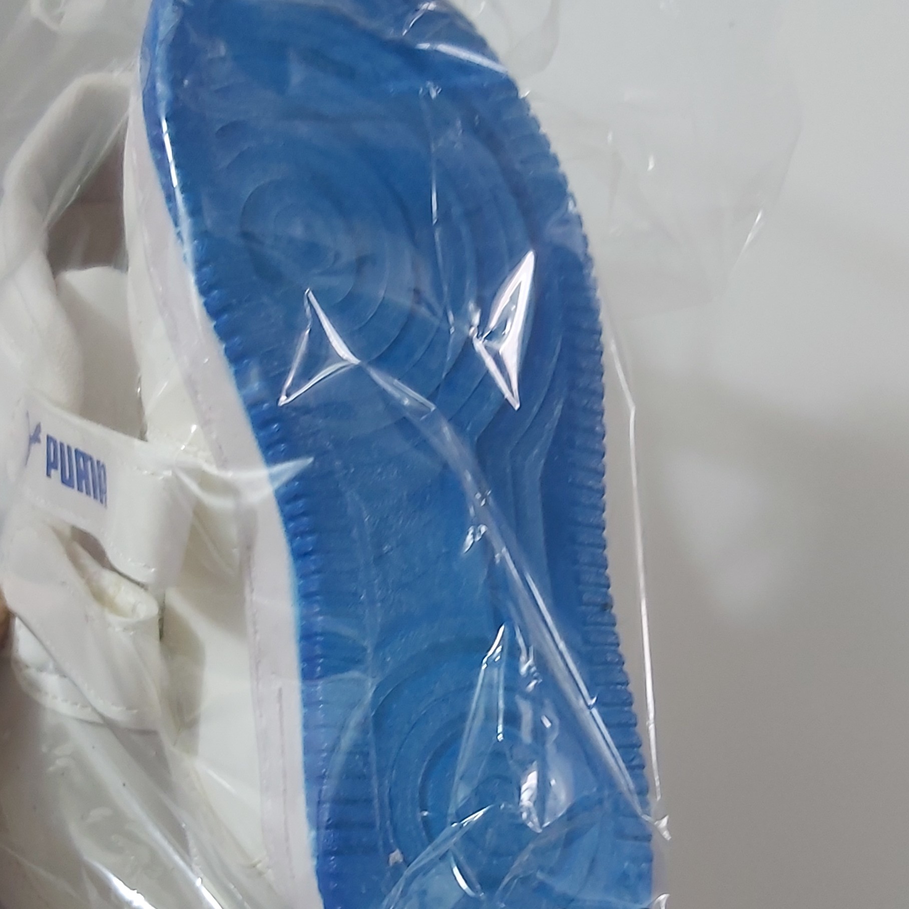 کتانی دخترانه وپسرانه چسبی puma
