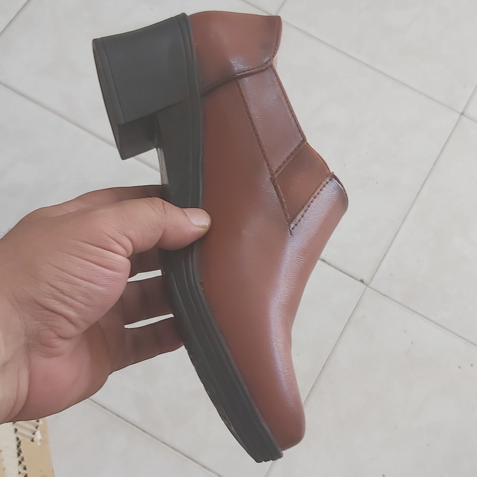 کفش زنانه زیپ نما (مشکی و قهوه ای)