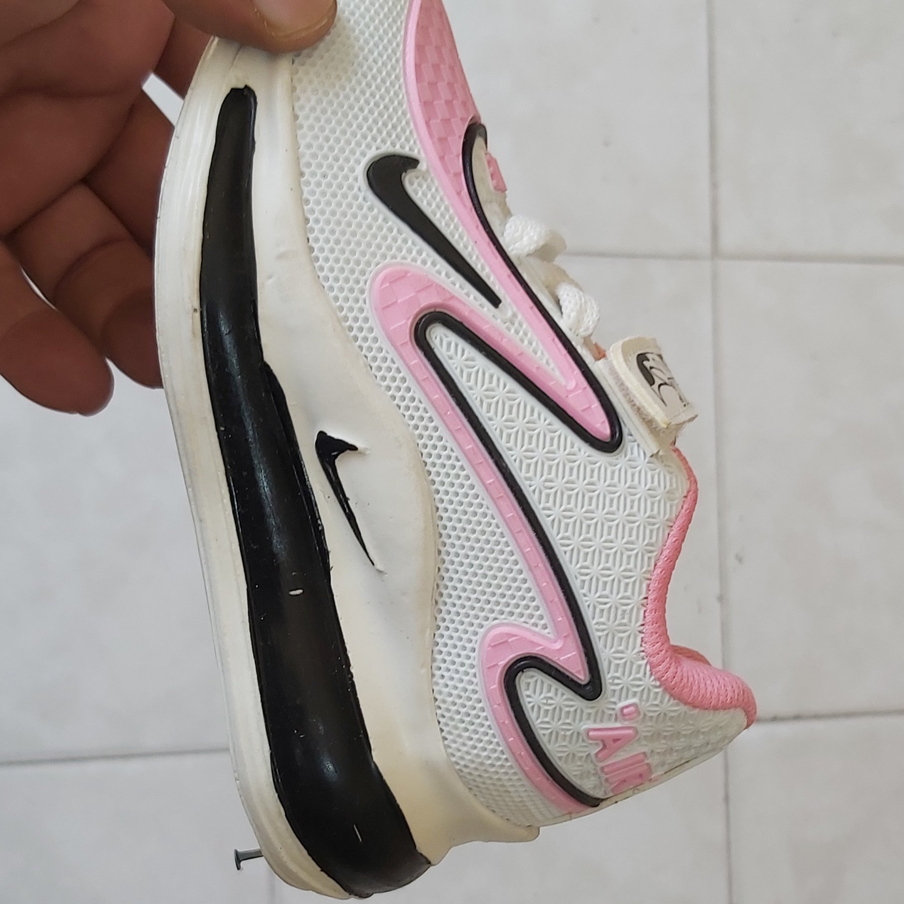 کتانی بچگانه NIKE(سفیدصورتی)