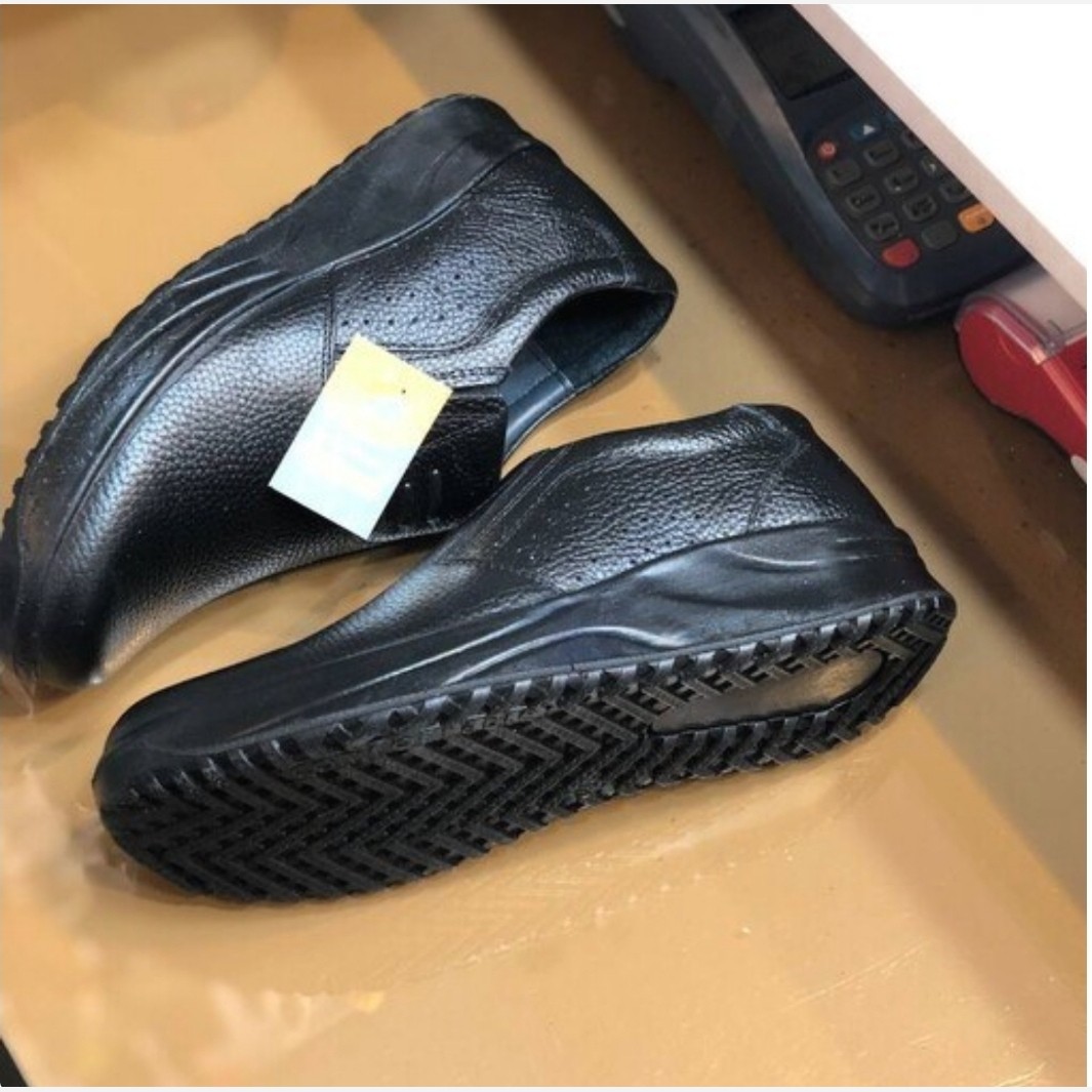 کفش مردانه تمام چرم طبیعی طبی برند رخشی مشکی زیره تزریق40تا45 (پس کرایه)