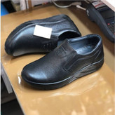 کفش مردانه تمام چرم طبیعی طبی برند رخشی مشکی زیره تزریق40تا45 (پس کرایه)