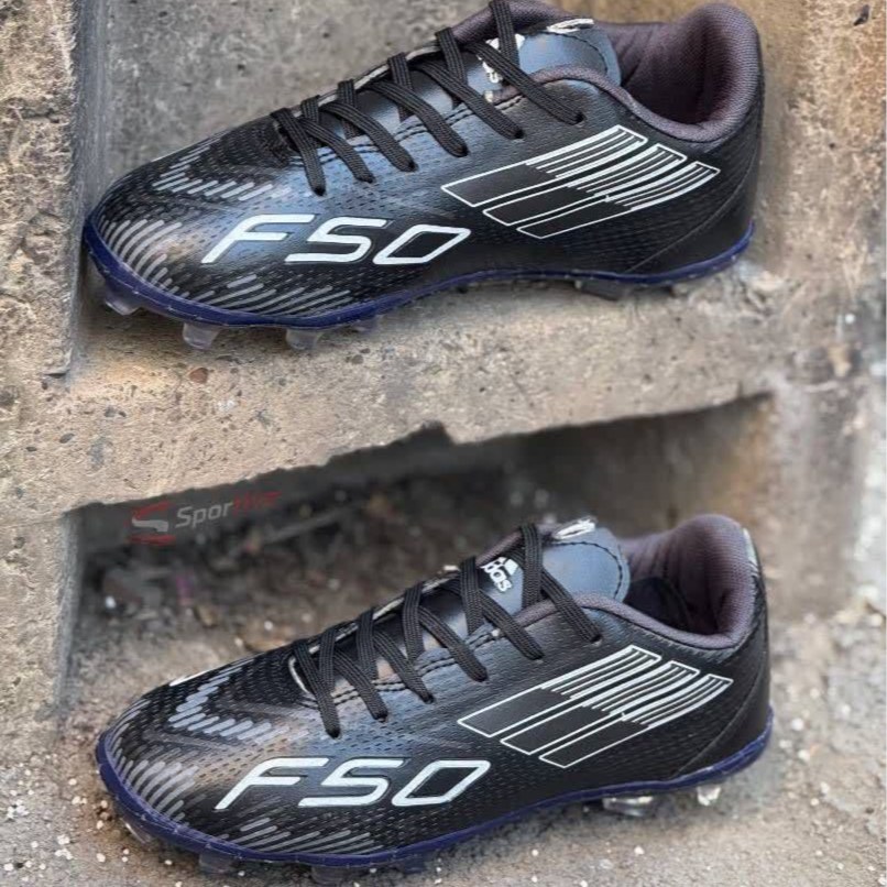 کفش فوتبال ادیداس اف پنجاه f50 مشکی میانه