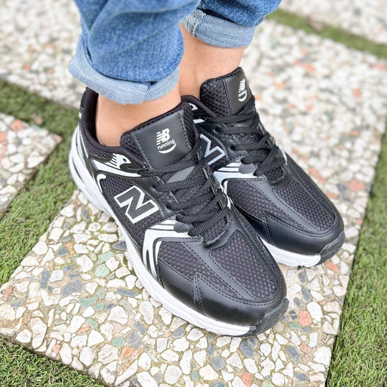 کتونی نیوبالانس 530 مردانه زنانه مشکی سفید New Balance