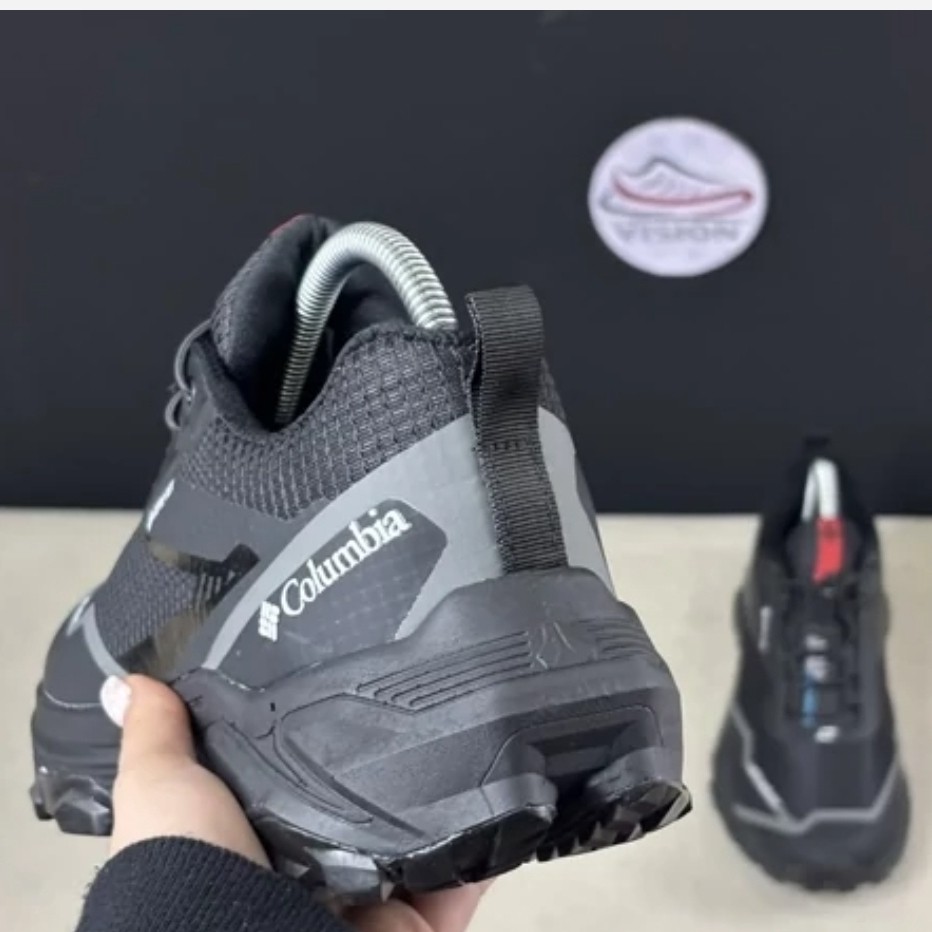 کتونی کلمبیا گورتکس Columbia gortex مردانه مشکی های کپی