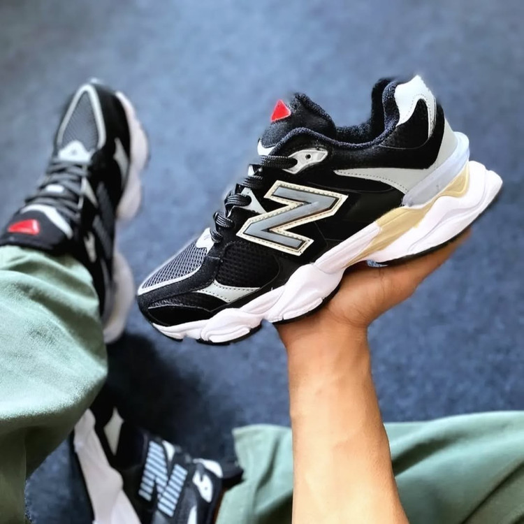 کتونی نیوبالانس 9060 مردانه اسپرت New Balance طوسی و مشکی و آبی و کرم