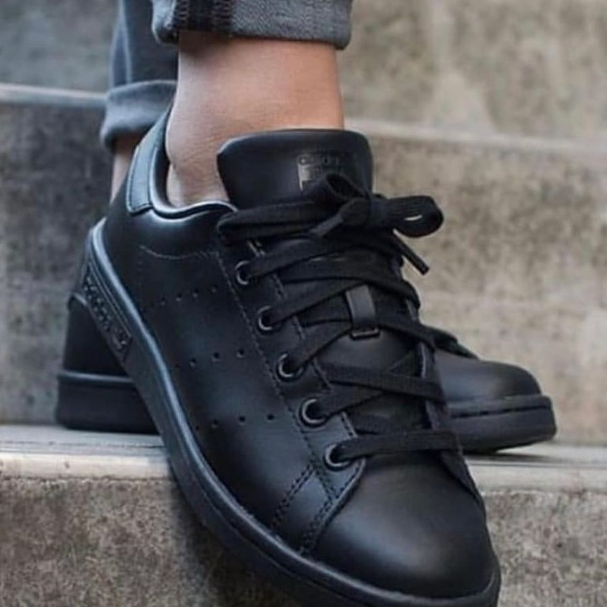 کتونی مدل استن اسمیت اسپرت مردانه و زنانه رنگ مشکی تمام سایز 37 تا44 Adidas stan smith
