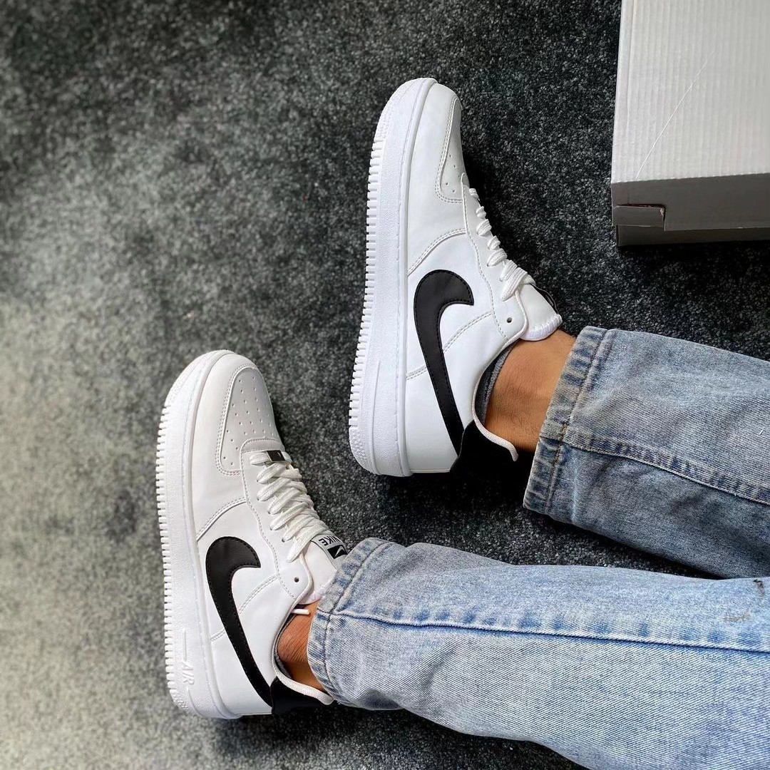 کتونی مدل نایک ایرفورس اسپرت مردانه و زنانه رنگ سفید نایک مشکی سایز 41تا44 Nike Air Force