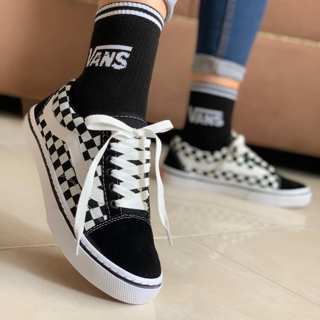ونس اولد اسکول مشکی مردانه و زنانه ست 37 تا 44 مشکی سفید اسپرت vans old school