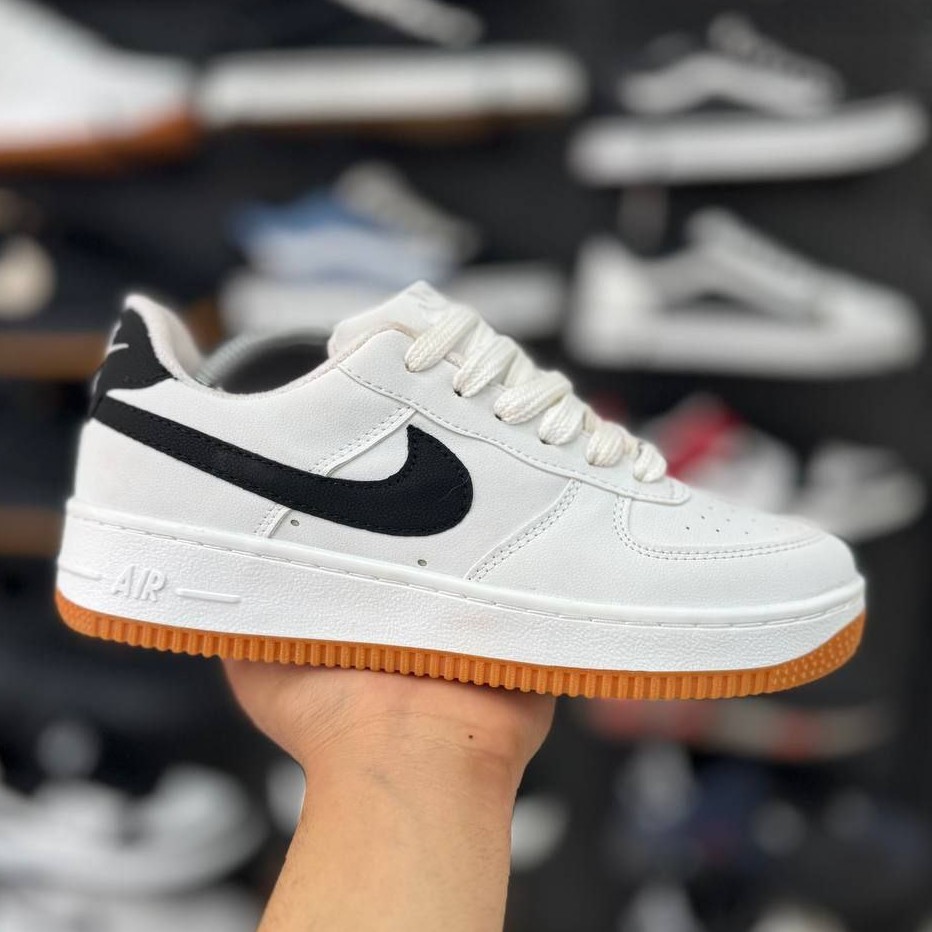 کتونی نایک ایرفورس مردانه و زنانه Nike Airforce رنگ بندی سفید و مشکی کرم و ... اسپرت 37 تا 44
