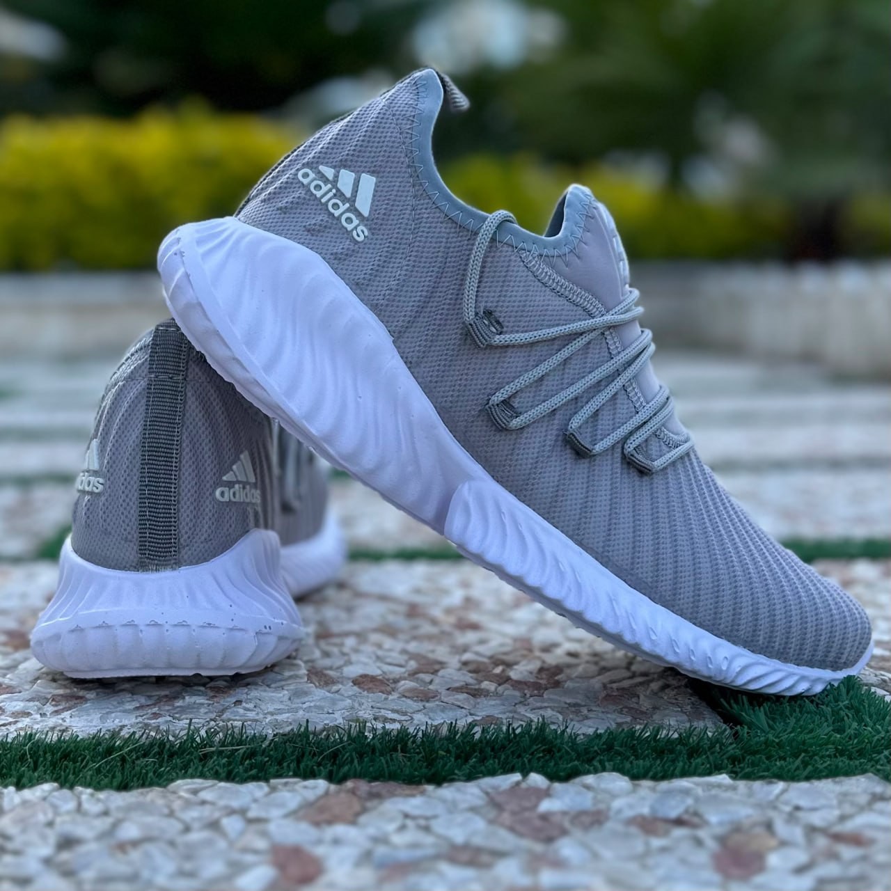 کتونی مدل آدیداس آلفا سایزبزرگ زنانه مردانه بزرگپا 37 تا 48 Adidas مشکی زرد سفید طوسی