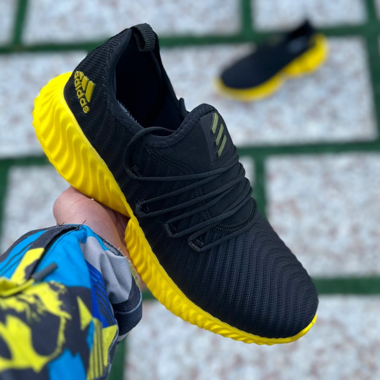 کتونی مدل آدیداس آلفا سایزبزرگ زنانه مردانه بزرگپا 37 تا 48 Adidas مشکی زرد سفید طوسی
