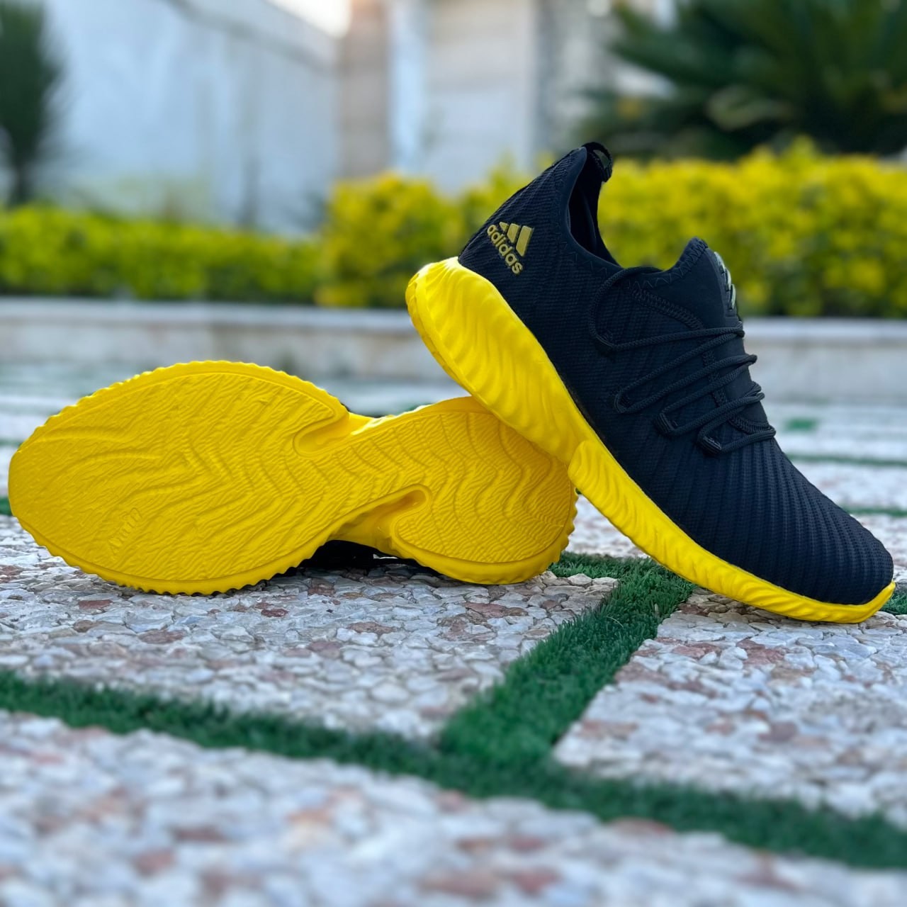 کتونی مدل آدیداس آلفا سایزبزرگ زنانه مردانه بزرگپا 37 تا 48 Adidas مشکی زرد سفید طوسی